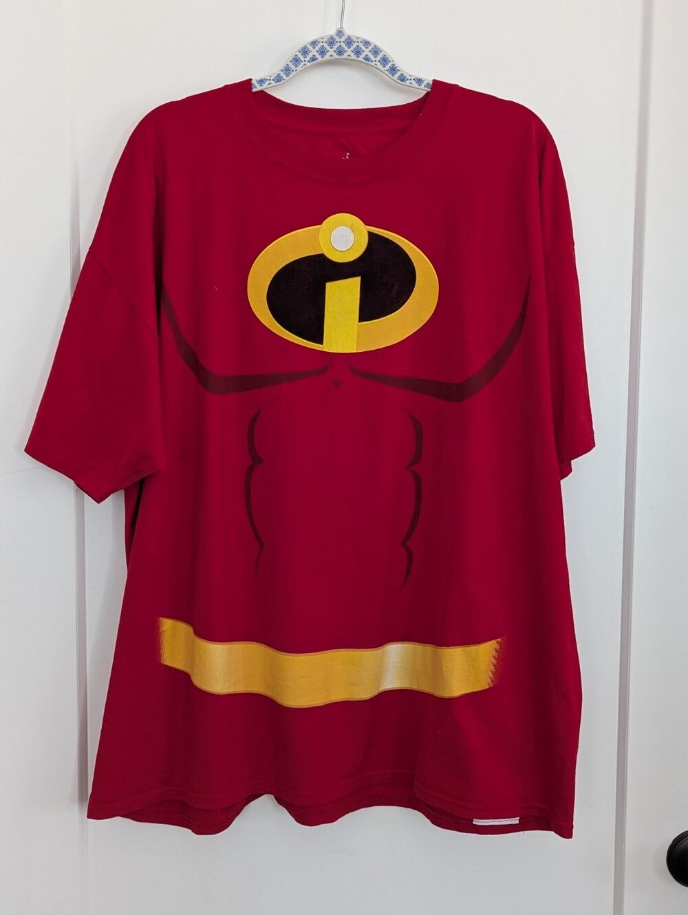 The Incredibles Disney Adult T-shirt 2XL Short Sleeve 100% Preshrunk Cotton EUC